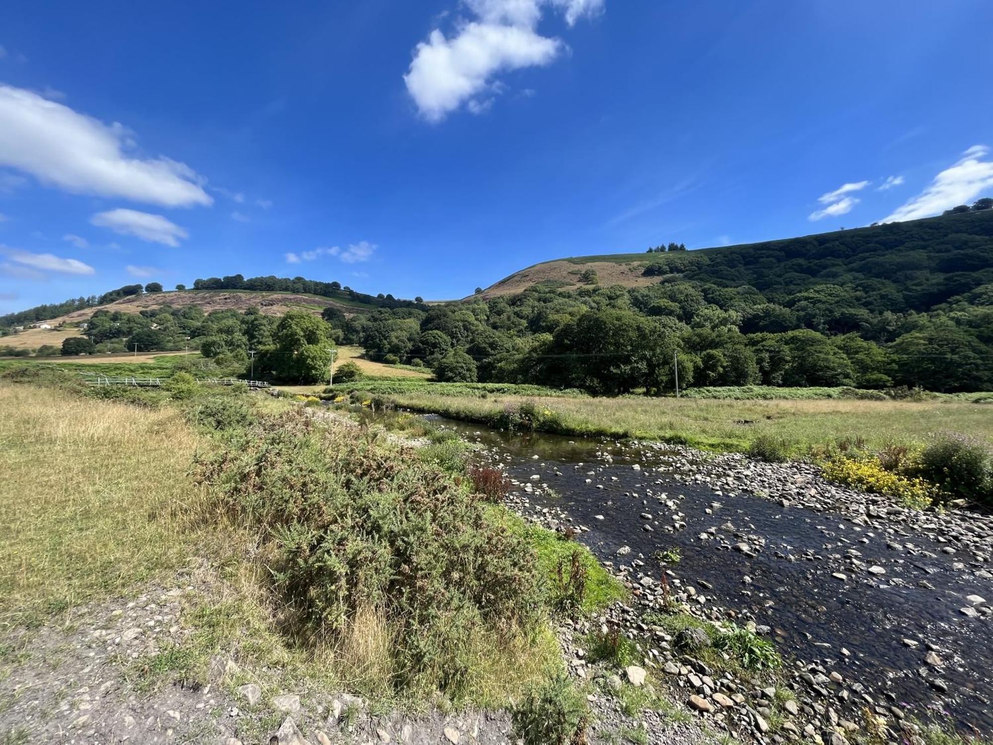 Attenborough Cottage - 2 Bedroom Cottage Tredegar Rum bild